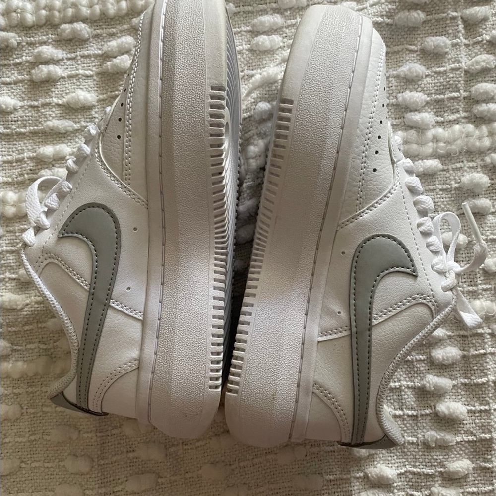 Nike Women's White and Gray platform Sneakers - Picture 4 of 5